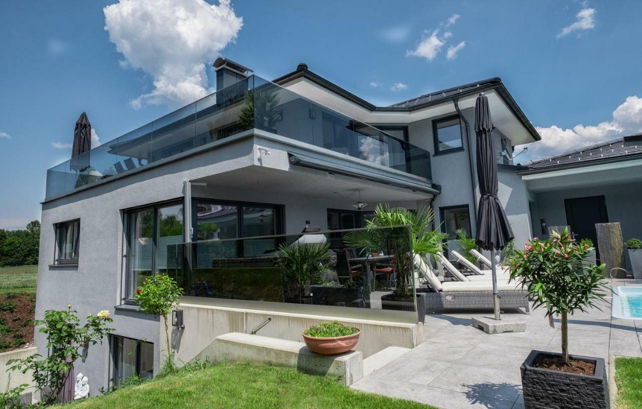 Luxurioese Penthaus Wohnung Anif Kültér fotó